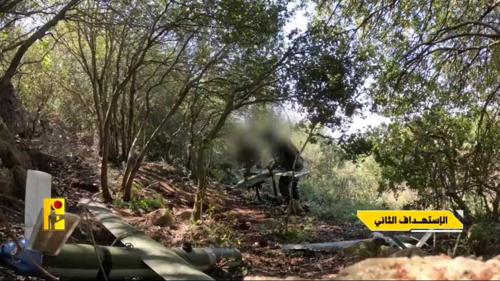 بالفيديو | مشاهد من عمليّة استهداف المقاومة الإسلامية بيت الجندي (بيت اسحاق رابين) التابع لجيش العدو الإسرائيلي في مستوطنة كريات شمونة شمال فلسطين المحتلة.